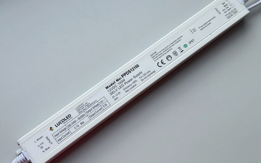 12V/24V &Agrave; FAIBLE INTENSIT&Eacute; LUMINEUSE